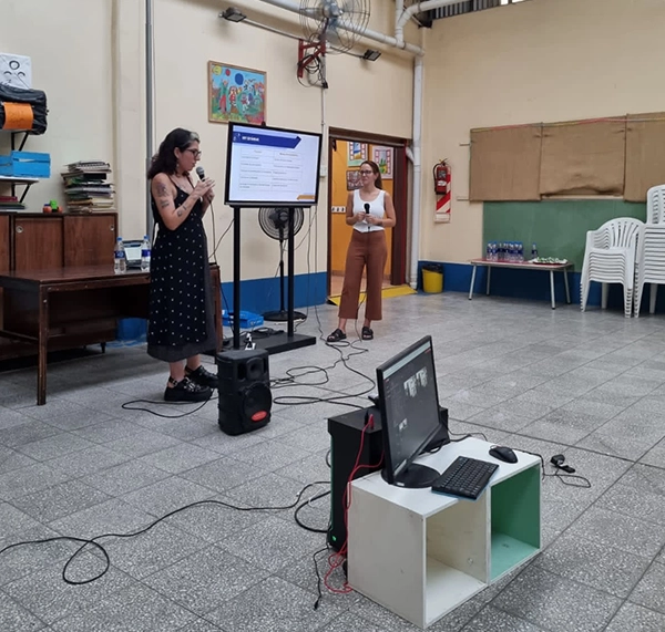 Escuelas y ámbitos educativos